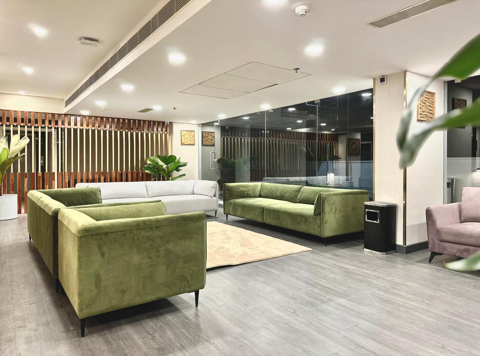 The Habitat Suites Guruvāyūr Buitenkant foto