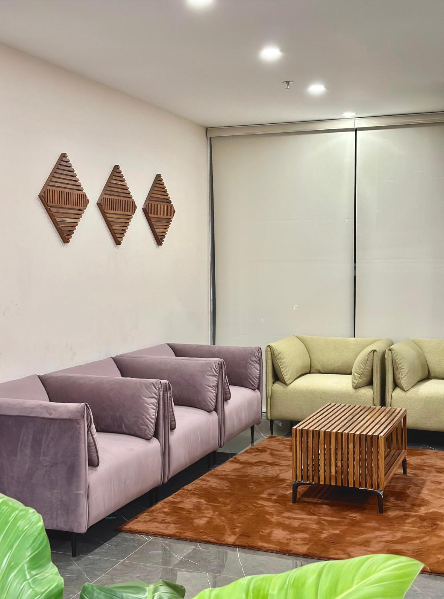 The Habitat Suites Guruvāyūr Buitenkant foto